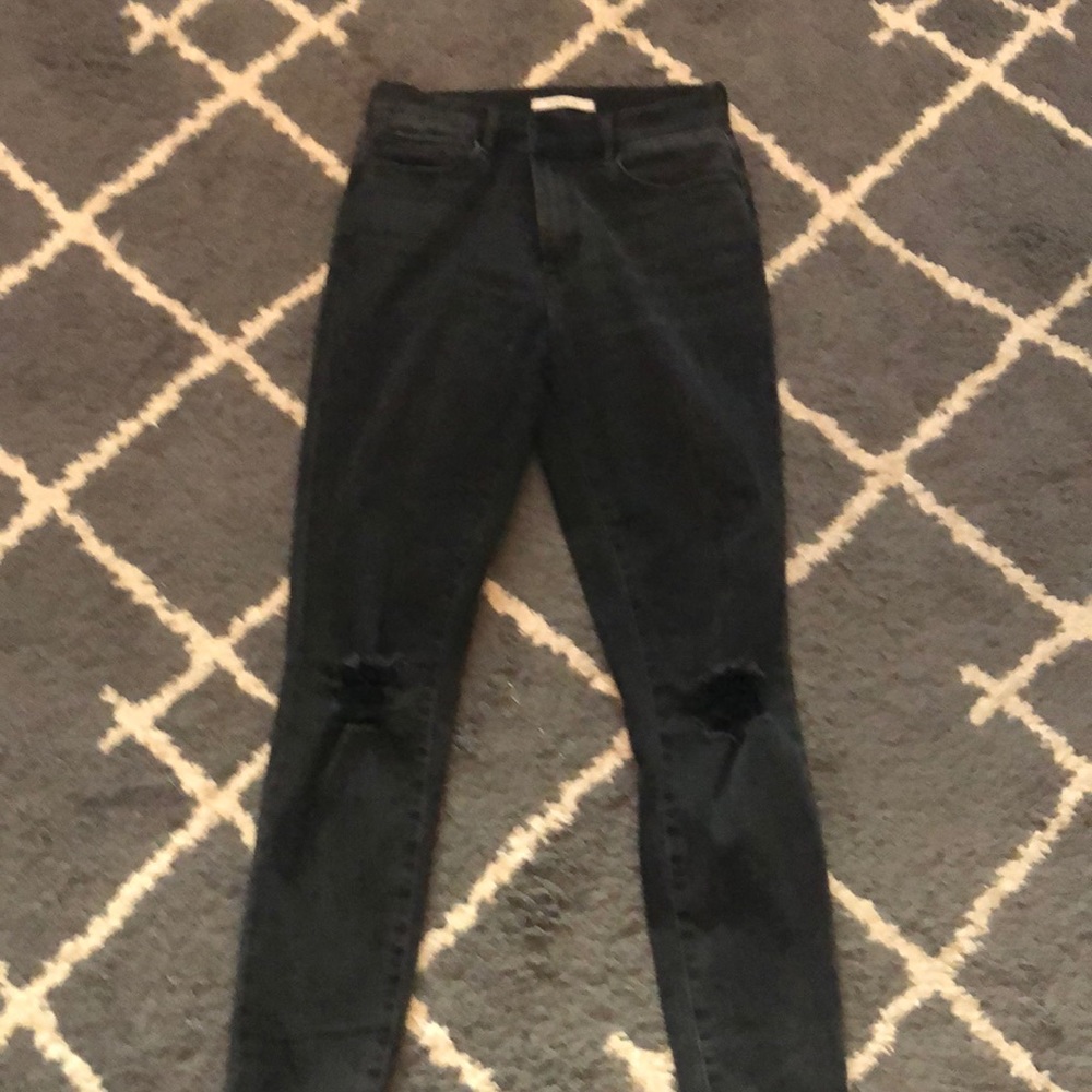 Distressed jeans - Picture 2 of 2